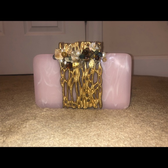 WILLING TO TRADE - TRADE VALUE $450 - Picture 4 of 10